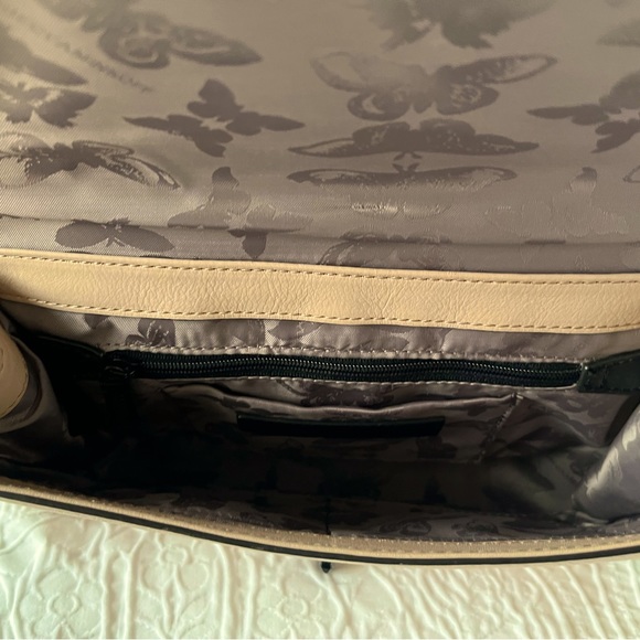 Rebecca Minkoff Taupe Leather with Black trim shoulder bag. - Picture 9 of 10